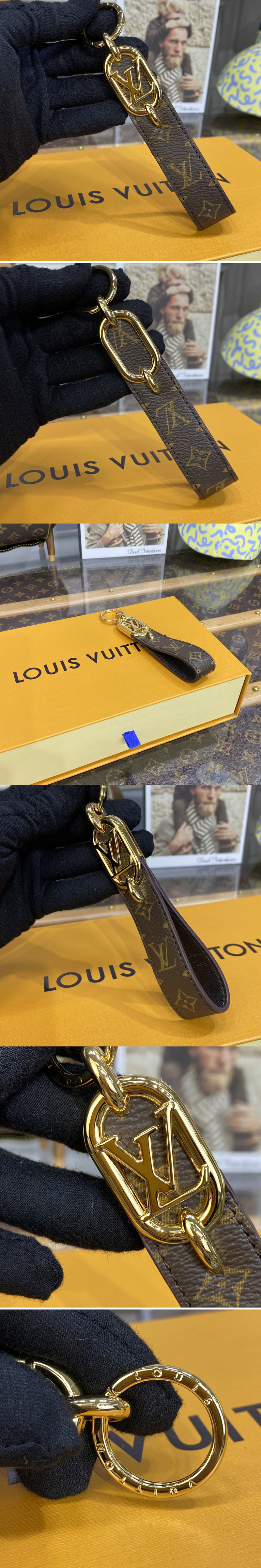 Replica Louis Vuitton M00826 LV Link Dragonne Key holder in Monogram Canvas