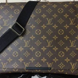 Replica Louis Vuitton M40934 Monogram Macassar Canvas District MM Bags