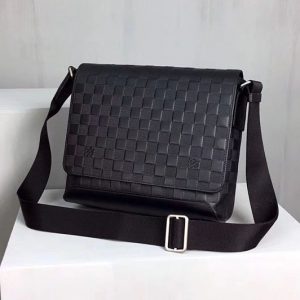 Replica Louis Vuitton N41269 District PM Damier Infini Leather Bags