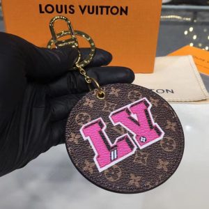 Replica Louis Vuitton M63761LV illustre Kabuki Bag Charm And Key Holder