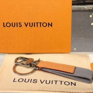 Replica Louis Vuitton MP0168 LV Light Infinity Dragonne Bag Charm And Key Holder