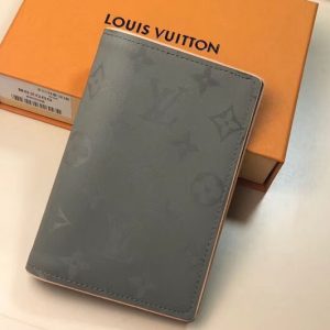 Replica Louis Vuitton M64502 LV Monogram Titanium Canvas Passport Cover