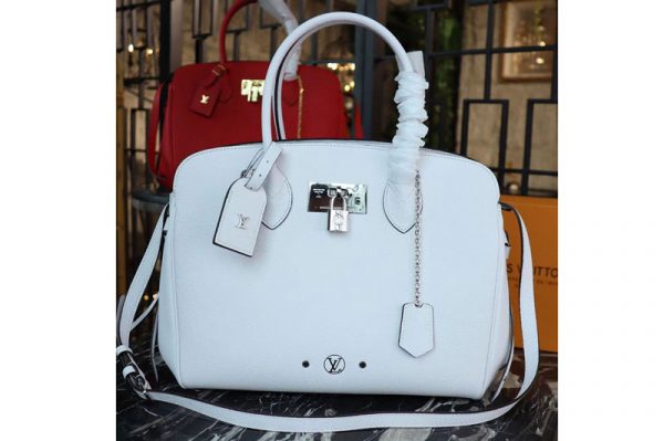 Louis Vuitton M55024 LV Veau Nuage Leather Milla MM Bags Craie