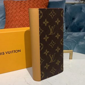 Replica Louis Vuitton M69029 LV Brazza Wallet Monogram canvas With leather lining