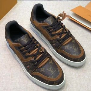 Replica Louis Vuitton 1A5UR4 LV Trainer sneaker in Monogram canvas and suede calf leather