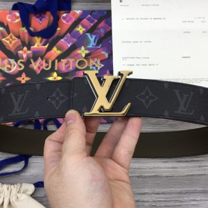 Replica Louis Vuitton M0252V LV Line 40mm reversible belt in Monogram Eclipse Canvas With Gold Buckle