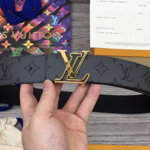 Replica Louis Vuitton M0285V LV Initiales 40mm Reversible belt in Monogram Eclipse Canvas With Gold Buckle