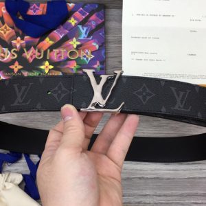 Replica Louis Vuitton M9043V LV Initiales 40mm Reversible belt in Monogram Eclipse canvas With Silver Buckle