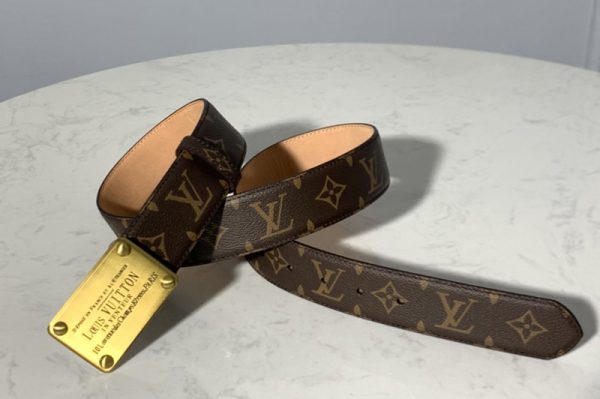 Replica Louis Vuitton M9608 LV Initiales 40MM Belts in Monogram Canvas