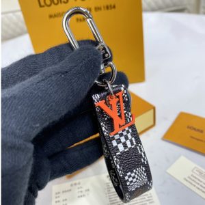 Replica Louis Vuitton MP2923 LV Anagram Distorted Damier bag charm and key holder