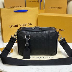 Replica Louis Vuitton N45286 LV Sirius Messenger bag in Damier Infini Onyx cowhide leather