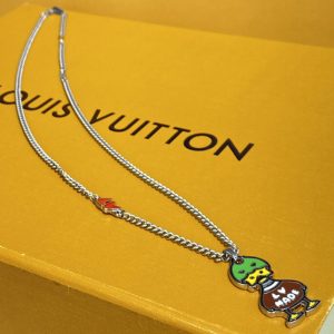 Replica Louis Vuitton MP3231 LV Duck pendant necklace