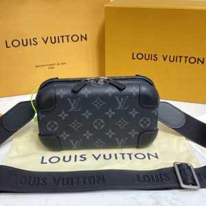 Replica Louis Vuitton M45579 LV Horizon Clutch in Monogram Eclipse canvas