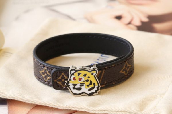 Replica Louis Vuitton M8042E LV LV Tiger 14mm reversible bracelet in Monogram canvas