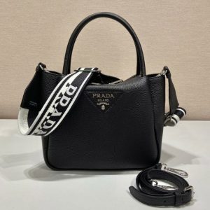 Replica Prada 1BC145 Small leather handbag in Black Leather