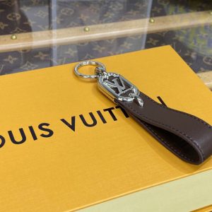 Replica Louis Vuitton M00826 LV Link Dragonne Key holder in Brown leather