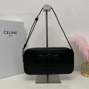 Replica Celine 198183 CAMERA SHOULDER BAG CUIR TRIOMPHE IN Black SMOOTH CALFSKIN