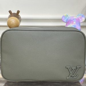 Replica Louis Vuitton M20912 LV toilet pouch bag in Green LV Aerogram cowhide leather