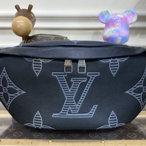 Replica Louis Vuitton M57289 LV Discovery Bumbag in Monogram Shadow Leather