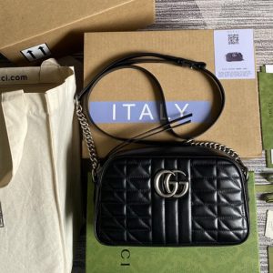 Replica Gucci 447632 GG Marmont small shoulder bag in Black matelassé leather