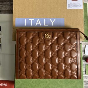 Replica Gucci ‎‎723780 GG Matelassé pouch in Brown GG Matelassé leather