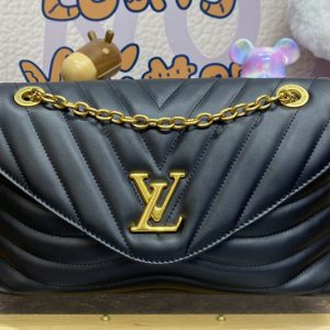 Replica Louis Vuitton M21615 LV New Wave Chain Bag GM in Black Quilted calf leather